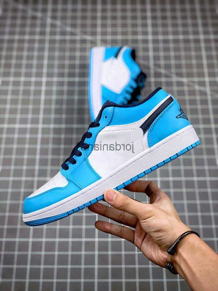brand shoes basketball jumpman leather trainers 1s low unc white blue-black colorway size 36-46
brand shoes basketball jumpman leather trainers 1s low unc white blue-black colorway size 36-46