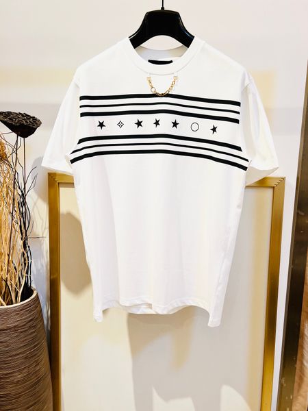 summer luxury mens wear designer t shirts us size fashion tshirts highend cotton material handsome men casual short sleeved t shirt, White;black 
summer luxury mens wear designer t shirts us size fashion tshirts highend cotton material handsome men casual short sleeved t shirt, White;black