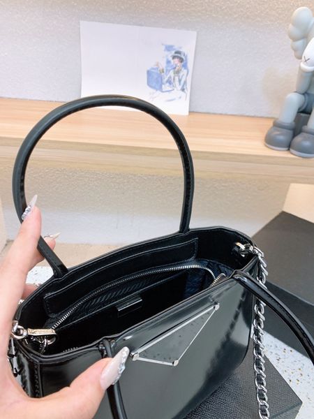 new online red designer bags south korea high appearance fashion versatile leather shoulder bag crossbody bag
new online red designer bags south korea high appearance fashion versatile leather shoulder bag crossbody bag