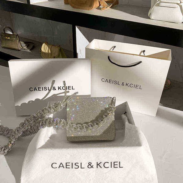evening bags rhinestones diamond clutch for party wedding luxury designer shiny chain novelty purses women handle handbag 2022
evening bags rhinestones diamond clutch for party wedding luxury designer shiny chain novelty purses women handle handbag 2022