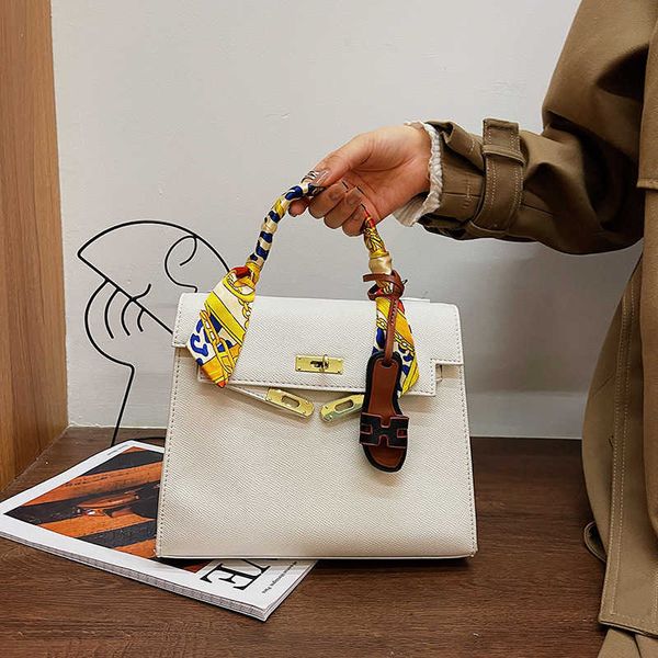 purses palm pattern bag female new fashion sling single shoulder messenger bag large capacity silk scarf handbag handbag black friday
purses palm pattern bag female new fashion sling single shoulder messenger bag large capacity silk scarf handbag handbag black friday
