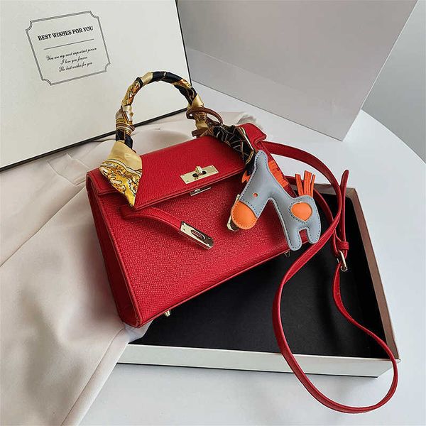 h bag classic leather fashion h ermese bags female new korean fashion spu single shoulder cross
h bag classic leather fashion h ermese bags female new korean fashion spu single shoulder cross