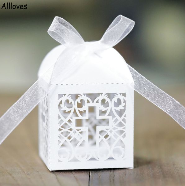 50pcs/lot cross hollow laser cut carriage favor holders gifts candy cookies boxes with ribbon baby shower wedding party christmas supplies c
50pcs/lot cross hollow laser cut carriage favor holders gifts candy cookies boxes with ribbon baby shower wedding party christmas supplies c