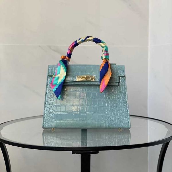 h bag classic leather fashion h erme bags bright patent leather crocodile pattern female 2022 new solid medium 22cm one shoulder messenger
h bag classic leather fashion h erme bags bright patent leather crocodile pattern female 2022 new solid medium 22cm one shoulder messenger