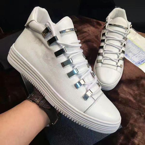 casual shoes skateboarding shoe walking sneakers luxury designer comfort daily lifestyle make old sports chausures, Black
casual shoes skateboarding shoe walking sneakers luxury designer comfort daily lifestyle make old sports chausures, Black