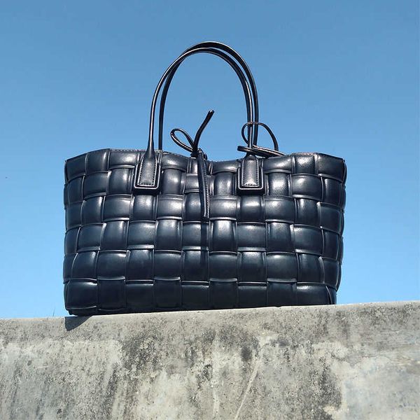 bags botte ven handbags fashion tote woven cosmetic pouch bag womens large capacity soft leather portable shoulder commuting 2022 new
bags botte ven handbags fashion tote woven cosmetic pouch bag womens large capacity soft leather portable shoulder commuting 2022 new