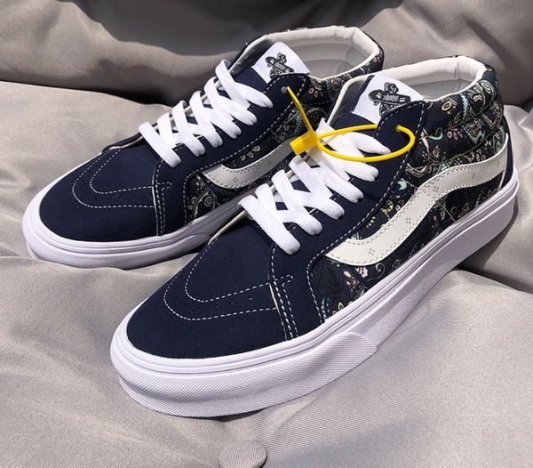 fashion sneakers men canvas shoes breathable cool street shoes male brand sneakers blue mens causal shoes size 35-48, Black
fashion sneakers men canvas shoes breathable cool street shoes male brand sneakers blue mens causal shoes size 35-48, Black