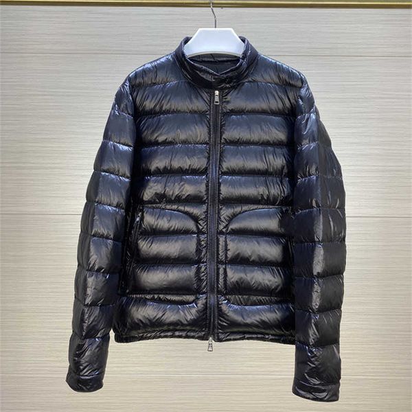 men light warm down jackets fashion stand up collar zipper 90% white goose coats man casual winter clothes, Black
men light warm down jackets fashion stand up collar zipper 90% white goose coats man casual winter clothes, Black