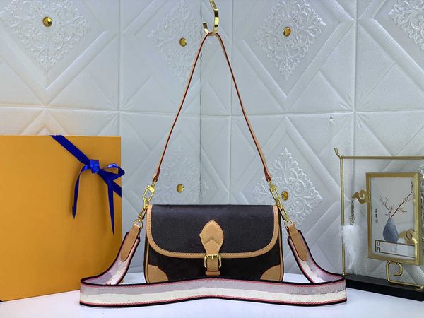 designer luxury women bags handbags totes bag womens crossbody handbag loulou lvs fashion capacity versatile shoulder pursest 7a quality txm
designer luxury women bags handbags totes bag womens crossbody handbag loulou lvs fashion capacity versatile shoulder pursest 7a quality txm