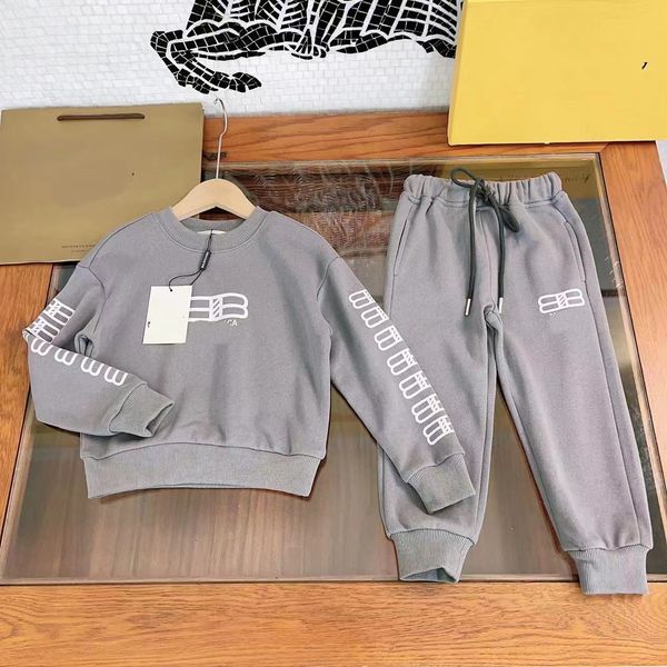 designer kid clothe set baby boys autumn sport suits hoodie and pants child girls clothing sets 100-150 cm, White
designer kid clothe set baby boys autumn sport suits hoodie and pants child girls clothing sets 100-150 cm, White