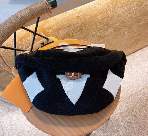 designer mens womens winter teddy waist bag chest bags crossbody lamb wool genuine soft fur bumbag classic shoulder belt fanny packs
designer mens womens winter teddy waist bag chest bags crossbody lamb wool genuine soft fur bumbag classic shoulder belt fanny packs