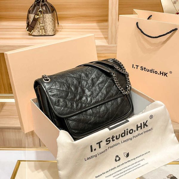 handbag hong kong counter genuine leather tramp women's premium one shoulder crossbody chain bag 2022 new
handbag hong kong counter genuine leather tramp women's premium one shoulder crossbody chain bag 2022 new