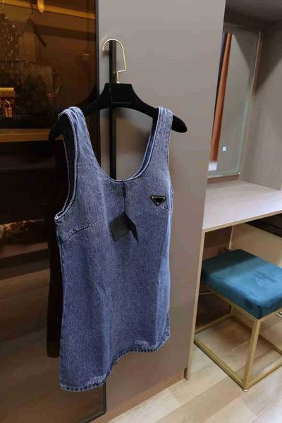 casual dresses designer women fashion dress denim sleeveless and short sleeves spring outwears for lady slim with zipper letters bag belt ad, Black;gray
casual dresses designer women fashion dress denim sleeveless and short sleeves spring outwears for lady slim with zipper letters bag belt ad, Black;gray