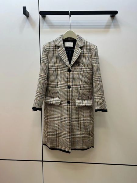 milan runway women's wool & blends 2022 new autumn winter lapel neck long sleeve designer coat brand same style outerwear 1110-6, Black
milan runway women's wool & blends 2022 new autumn winter lapel neck long sleeve designer coat brand same style outerwear 1110-6, Black