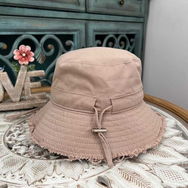 bucket hat luxury designer women summer metal wide brim hats jacquemu le bob artichaut woman brand hats 2022, Blue;gray
bucket hat luxury designer women summer metal wide brim hats jacquemu le bob artichaut woman brand hats 2022, Blue;gray