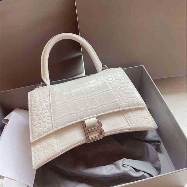 designer balenciga handbag high sense b home bag female crocodile hourglasss plain leather retro motorcycle messenger small joxs z2xt
designer balenciga handbag high sense b home bag female crocodile hourglasss plain leather retro motorcycle messenger small joxs z2xt