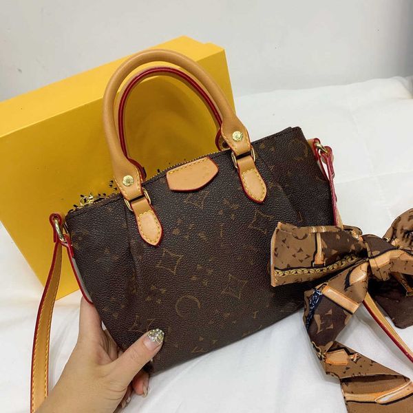 mini designers nano turenne shoulder bag pochette luxurys women monogramme leather crossbody tote purse clutch handbag shell dumpling bags
mini designers nano turenne shoulder bag pochette luxurys women monogramme leather crossbody tote purse clutch handbag shell dumpling bags