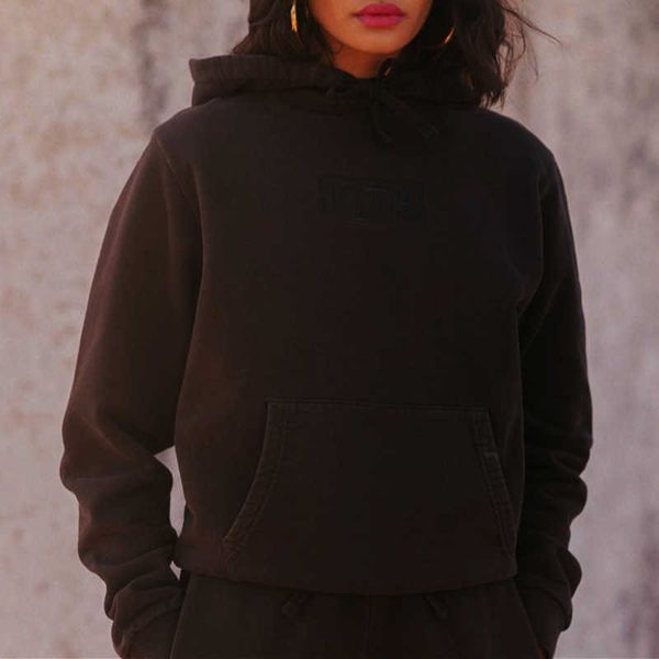men's t-shirt beauty trend kim box hoodie embroidered plush for women and men, White;black
men's t-shirt beauty trend kim box hoodie embroidered plush for women and men, White;black
