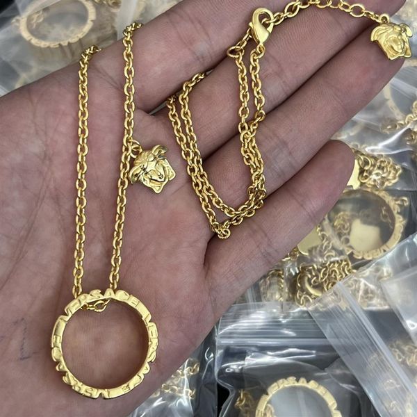 fashion new designed pendants cuba thick chain necklace banshee medusa head portrait 18k gold plated women's ladies necklaces desi217g, Silver
fashion new designed pendants cuba thick chain necklace banshee medusa head portrait 18k gold plated women's ladies necklaces desi217g, Silver