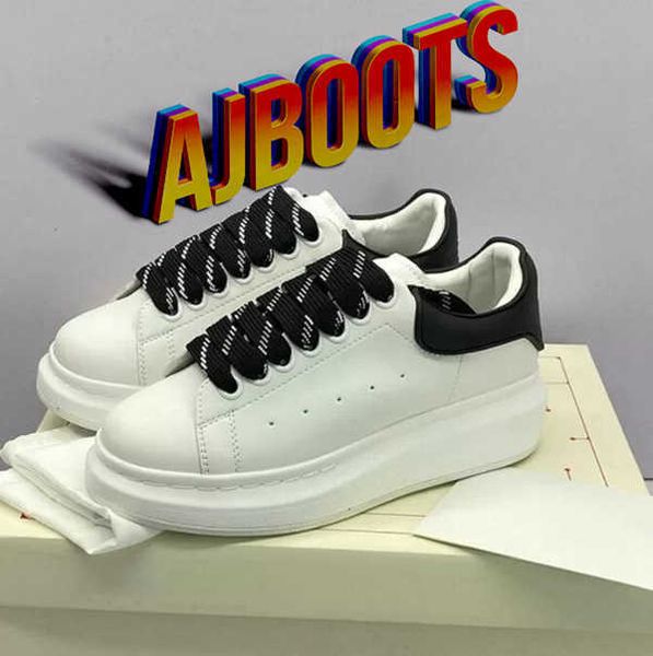 2022 designer with men oversized shoes women leather lace up platform sneakers white black womens luxury velvet casual trainer box
2022 designer with men oversized shoes women leather lace up platform sneakers white black womens luxury velvet casual trainer box