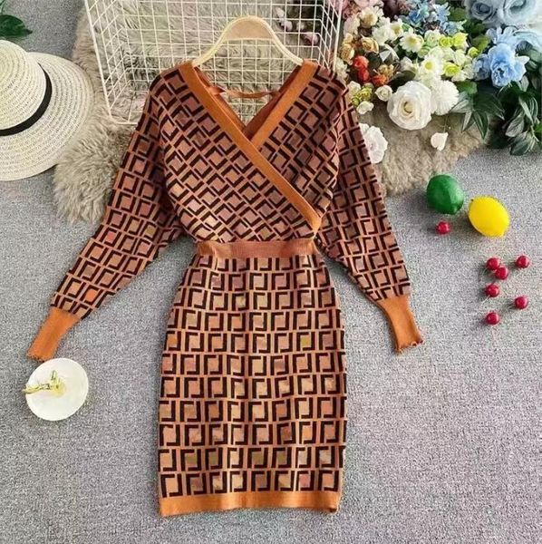 casual dresses designer 22ff new autumn and winter women's dresses wool knit v neck long sleev europe the united states selling large s, Black;gray
casual dresses designer 22ff new autumn and winter women's dresses wool knit v neck long sleev europe the united states selling large s, Black;gray