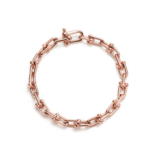 tiff 925 hardwear link bracelet silver female jewelry exquisite craftsmanship with official logo classic blue heart wholesale luxury designe, Golden;silver
tiff 925 hardwear link bracelet silver female jewelry exquisite craftsmanship with official logo classic blue heart wholesale luxury designe, Golden;silver