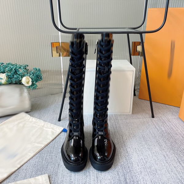 womens designers boots leather martin ankle chaelsea boot fashion wave colored rubber outsole elastic webbing luxury platform tire bottega -, Black
womens designers boots leather martin ankle chaelsea boot fashion wave colored rubber outsole elastic webbing luxury platform tire bottega -, Black