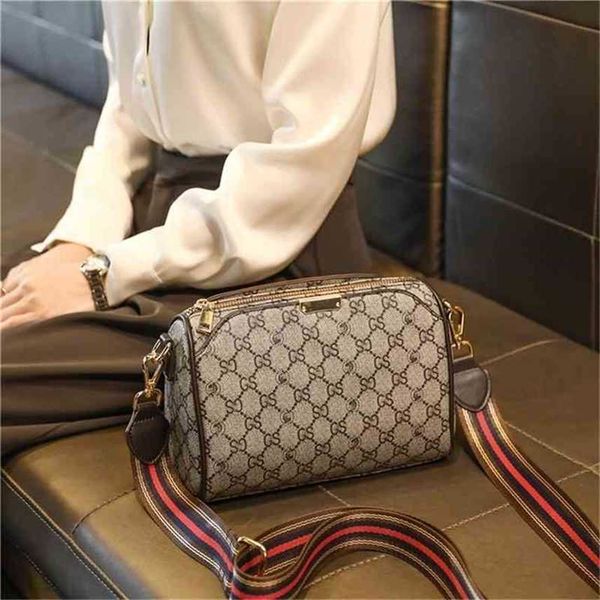 purse mobile phone bag camera printed sling single shoulder women's messenger bag new style
purse mobile phone bag camera printed sling single shoulder women's messenger bag new style