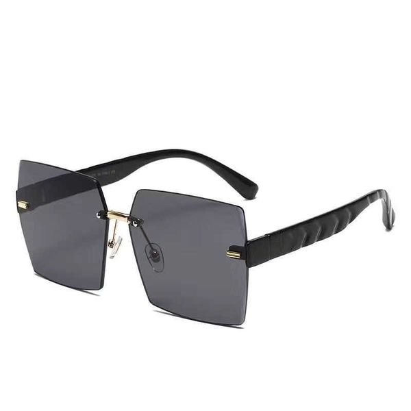 25 fashion metal sunglasses uv400 protection rimless 18k gold male and female sun glasses shield retro design eyeglasses frames men, White;black
25 fashion metal sunglasses uv400 protection rimless 18k gold male and female sun glasses shield retro design eyeglasses frames men, White;black