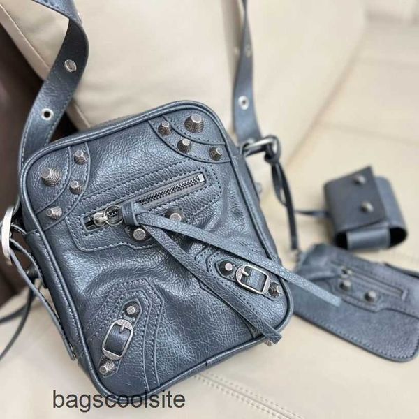 lecagole 2023 le crossbody cagole bag mens chest fashion balencaigass shoulder leather handbags women purse qynd
lecagole 2023 le crossbody cagole bag mens chest fashion balencaigass shoulder leather handbags women purse qynd