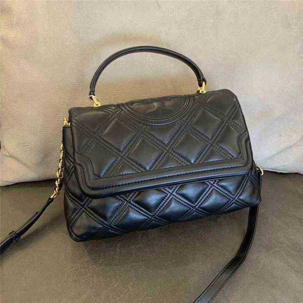 bags torysburchs leather designer luxurys fleming flap portable women's sheepskin lingge chain medium single shoulder messenger
bags torysburchs leather designer luxurys fleming flap portable women's sheepskin lingge chain medium single shoulder messenger