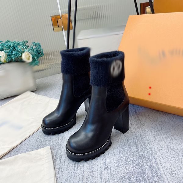 designer women boots martin desert leather boot flamingos love arrow medal real leathers coarse winter designers shoes with box size 35-40 -, Black
designer women boots martin desert leather boot flamingos love arrow medal real leathers coarse winter designers shoes with box size 35-40 -, Black