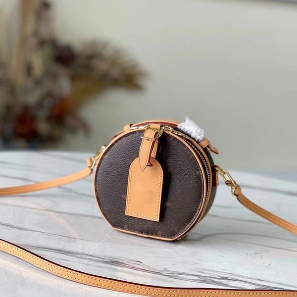 designer mini petite chapeau boite women round bag cake handbags shoulder bags leather luxury lady classic flowers crossbody bag 5a quality
designer mini petite chapeau boite women round bag cake handbags shoulder bags leather luxury lady classic flowers crossbody bag 5a quality