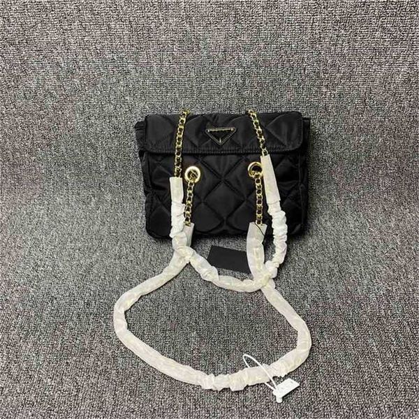 purse new family parachute vintage large capacity tote handbags womens rhombic chain messenger bag
purse new family parachute vintage large capacity tote handbags womens rhombic chain messenger bag