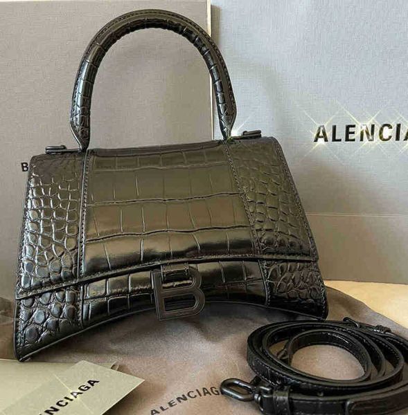 star's handbags designer balnecigass bags same crocodile hourglass women's 2022 versatile family b-shaped
star's handbags designer balnecigass bags same crocodile hourglass women's 2022 versatile family b-shaped