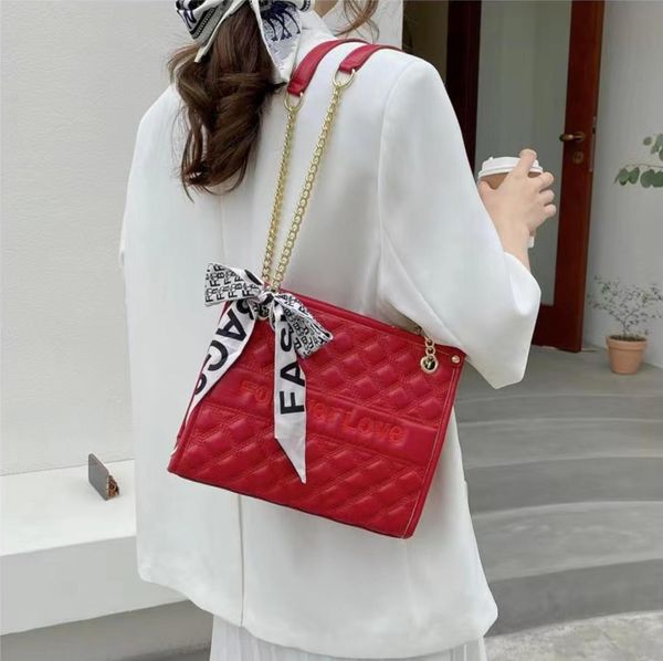 handbag dingzhi large bag capacity summer fashion advanced sense net red ocean air one shoulder messenger
handbag dingzhi large bag capacity summer fashion advanced sense net red ocean air one shoulder messenger
