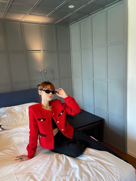 chan 2022 new women's brand jacket ootd designer fashion high-end autumn winter letter logo tweed coat overcoat leisure spring coats ca, Black;brown
chan 2022 new women's brand jacket ootd designer fashion high-end autumn winter letter logo tweed coat overcoat leisure spring coats ca, Black;brown