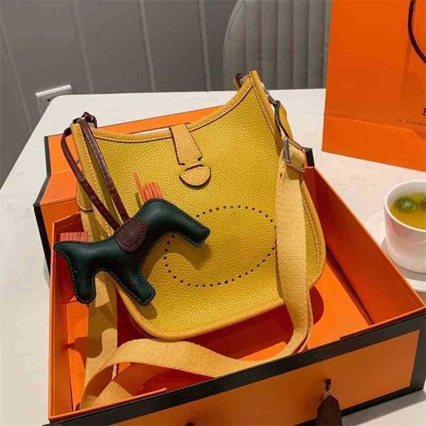 designer herms bags hangdbags evelyn women's leather soft shoulder bag rectangle hollow pierce letters message retro style purse with p
designer herms bags hangdbags evelyn women's leather soft shoulder bag rectangle hollow pierce letters message retro style purse with p
