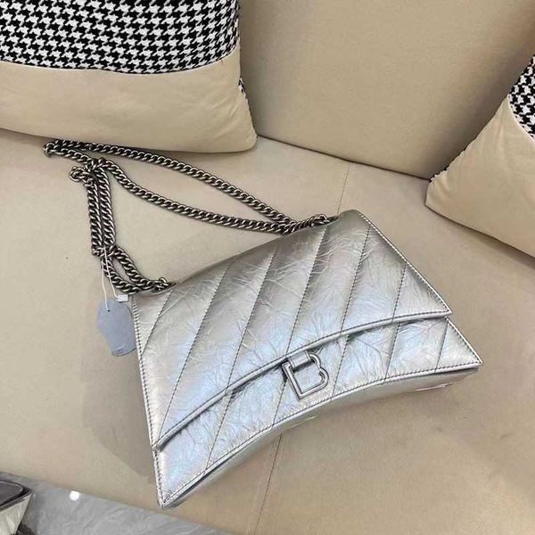 women's luxury shoulder bag crossbody bag tote senior leather pleated drill chain single shoulders oblique span hourglass bag factory l
women's luxury shoulder bag crossbody bag tote senior leather pleated drill chain single shoulders oblique span hourglass bag factory l