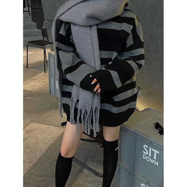 winter dg designer knitted sweater women thickened warm sweaters round neck striped pullover long sleeve coat, White;black
winter dg designer knitted sweater women thickened warm sweaters round neck striped pullover long sleeve coat, White;black