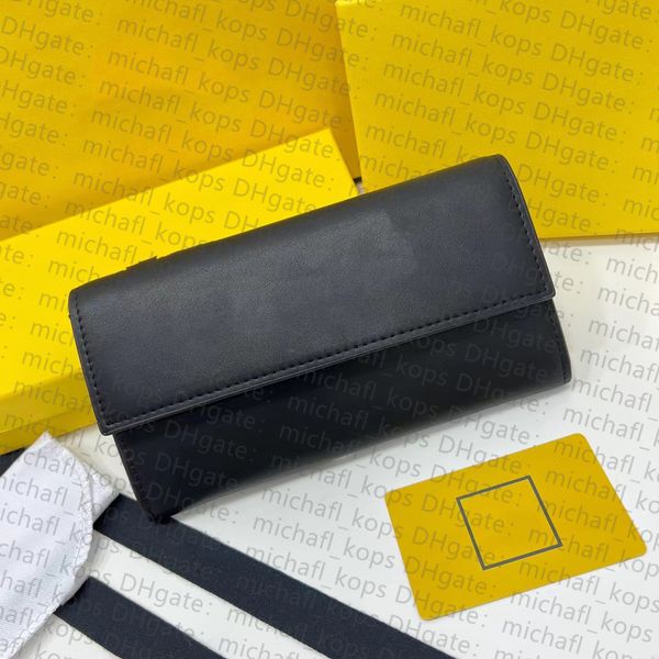 7a women bag cowhide large wallets capacity purse clamshell buckle logo original luxury designer brand, Red;black
7a women bag cowhide large wallets capacity purse clamshell buckle logo original luxury designer brand, Red;black