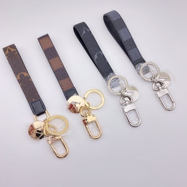 2022 old flower designer keychain key chain buckle keychains lovers handmade leather keyring pendant accessories 4 color with box dust bag, Silver
2022 old flower designer keychain key chain buckle keychains lovers handmade leather keyring pendant accessories 4 color with box dust bag, Silver