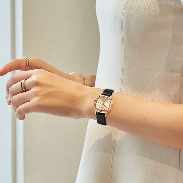 small sugar watch women's small fragrant temperament elegant square simple korean version versatile exquisite retro luxury womens watch, Slivery;brown
small sugar watch women's small fragrant temperament elegant square simple korean version versatile exquisite retro luxury womens watch, Slivery;brown