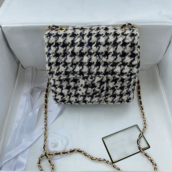 fashion classic flap women shoulder bag quilted mini versatile luxury designer handbag retro crossbody multi pochettes fanny pack suitcases
fashion classic flap women shoulder bag quilted mini versatile luxury designer handbag retro crossbody multi pochettes fanny pack suitcases