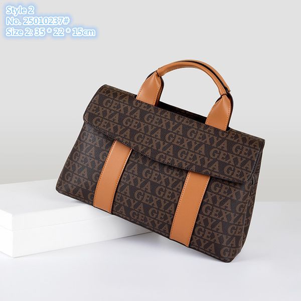 wholesale factory ladies shoulder bags 2 colors this year's popular printed tote bag elegant atmosphere plaid handbag retro letters con
wholesale factory ladies shoulder bags 2 colors this year's popular printed tote bag elegant atmosphere plaid handbag retro letters con