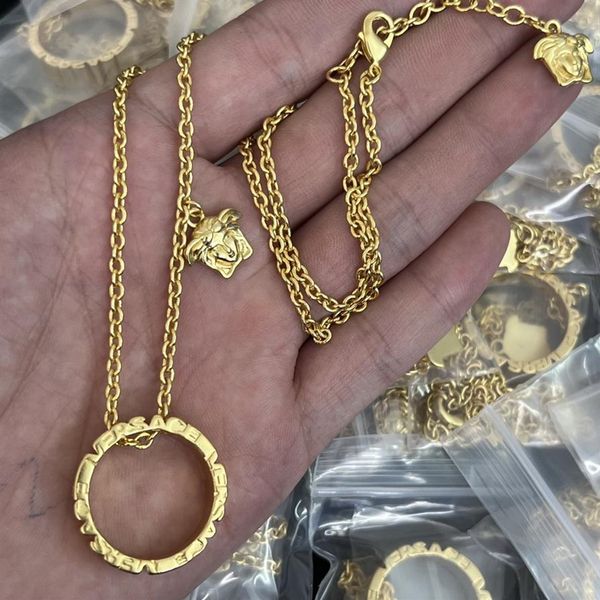 fashion new designed pendants cuba thick chain necklace banshee medusa head portrait 18k gold plated women's ladies necklaces desi291q, Silver
fashion new designed pendants cuba thick chain necklace banshee medusa head portrait 18k gold plated women's ladies necklaces desi291q, Silver