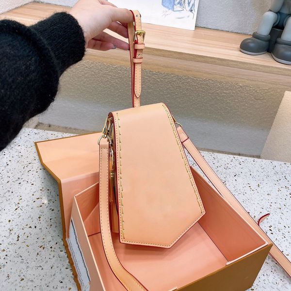 woman messenger shoulder bags old flower ladies postman cross body fashion clutches satchels leather shopping handbag luxury designer purses
woman messenger shoulder bags old flower ladies postman cross body fashion clutches satchels leather shopping handbag luxury designer purses