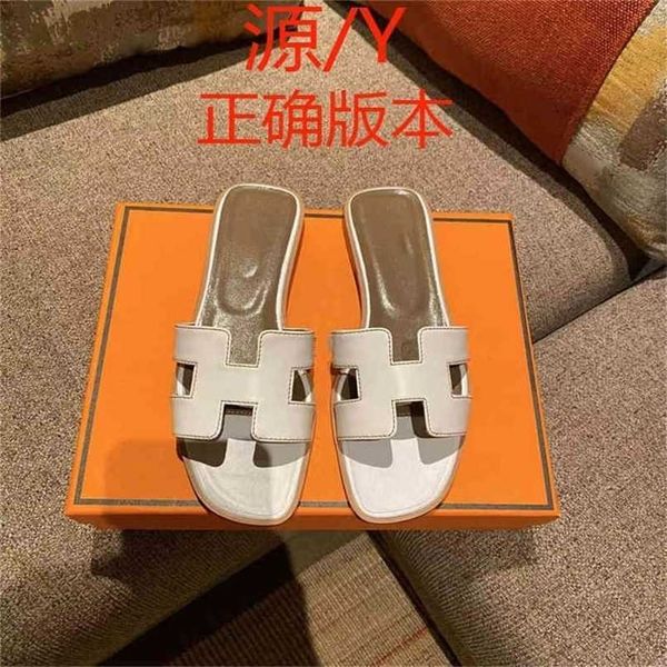herme oran high designer h herme slipper version family slippers 2022 european station leather flat bottom net red beach sandals women', Black
herme oran high designer h herme slipper version family slippers 2022 european station leather flat bottom net red beach sandals women', Black