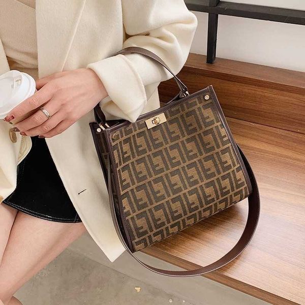 bag women new fashion boston tot bag women's large capacity sling single shoulder diagonal straddle hand handbags premium
bag women new fashion boston tot bag women's large capacity sling single shoulder diagonal straddle hand handbags premium