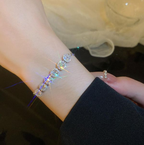 luxurious sparkling adjustable zircon bracelets for women new gold plated rhinestones bracelet wedding jewelry birthday gift, Golden;silver
luxurious sparkling adjustable zircon bracelets for women new gold plated rhinestones bracelet wedding jewelry birthday gift, Golden;silver